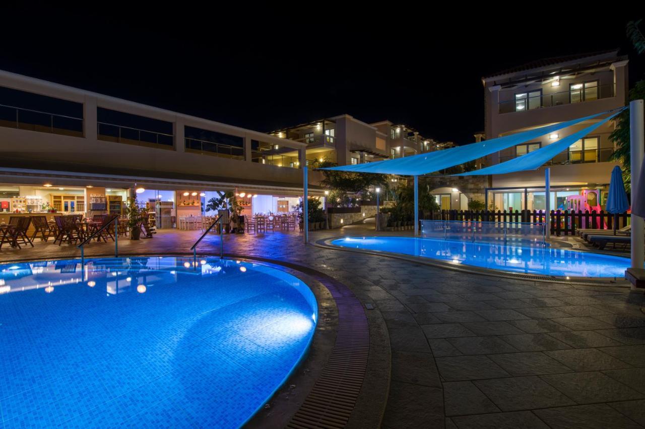 Isida Hotel Agia Marina Екстер'єр фото